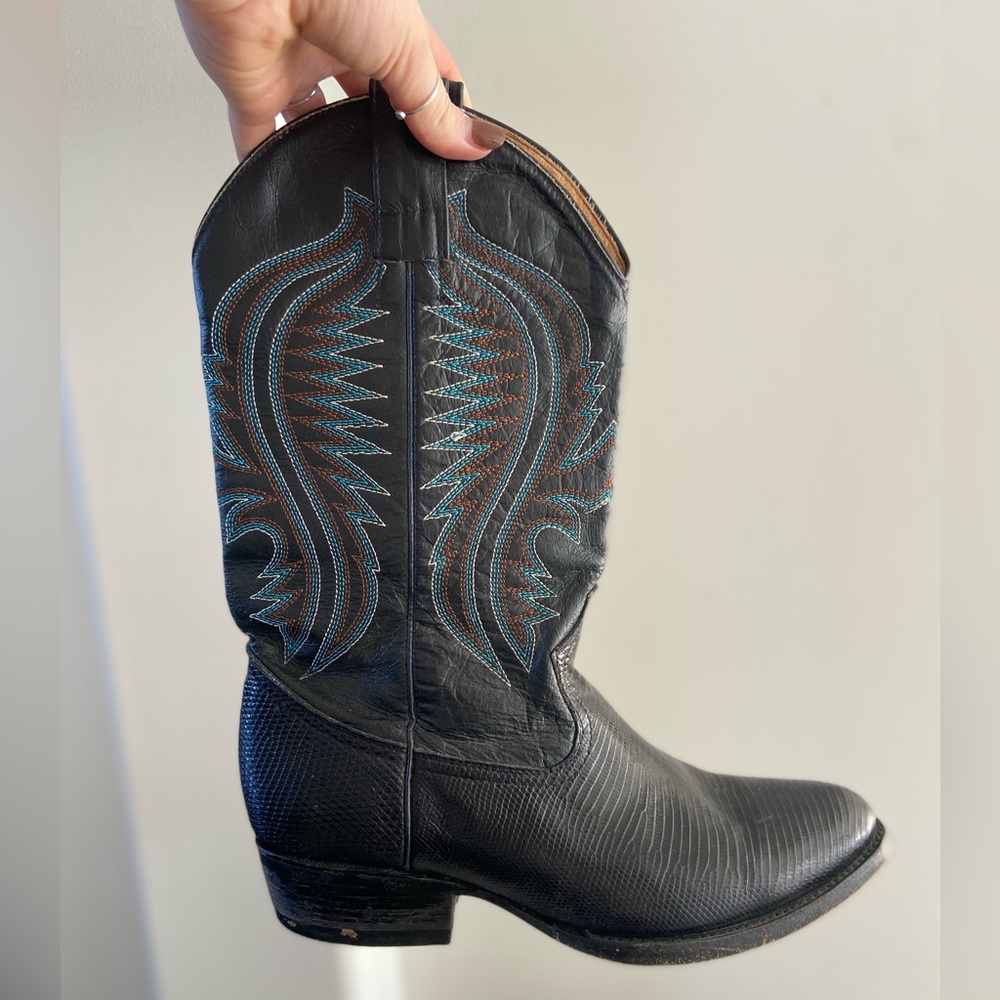Leather Vintage Black Vaquero Cowboy Western Boots with Enbroidery